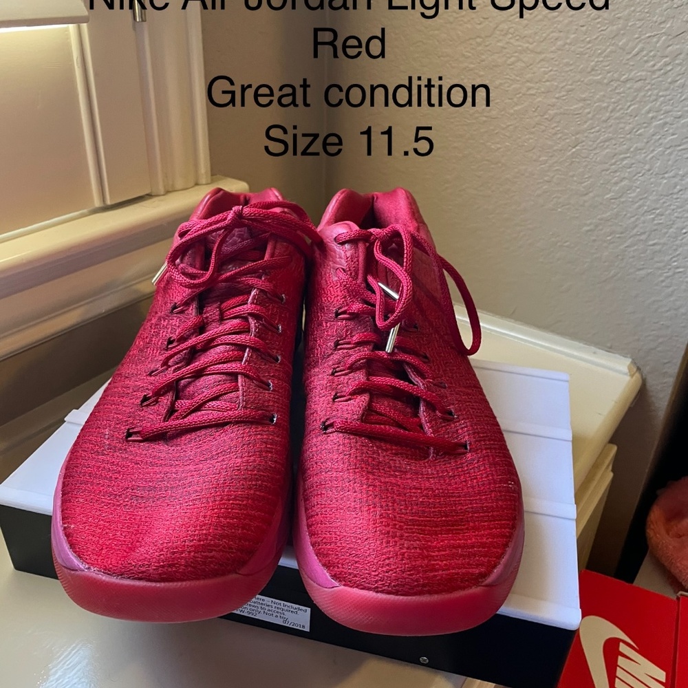 Nike Air Jordan Mens Size 11.5 Red